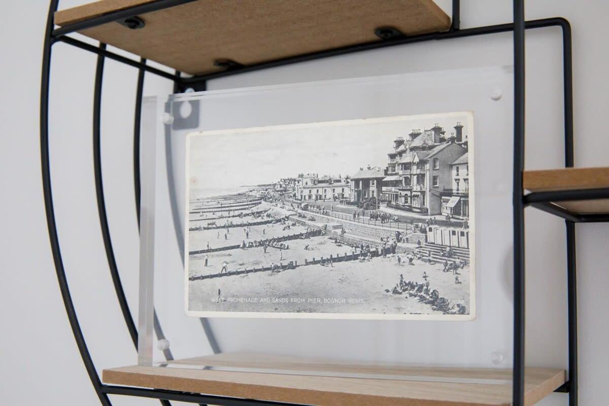 Panoramic Sea Views In Beachfront Apt W Balcony Bognor Regis Exterior photo